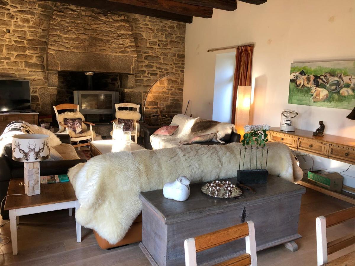 Manoir De Botcol Bed & Breakfast Saint-Nicolas-du-Pélem Dış mekan fotoğraf